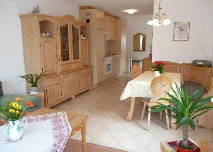 Haus St_ Michael_ 1_4 * شليرسي